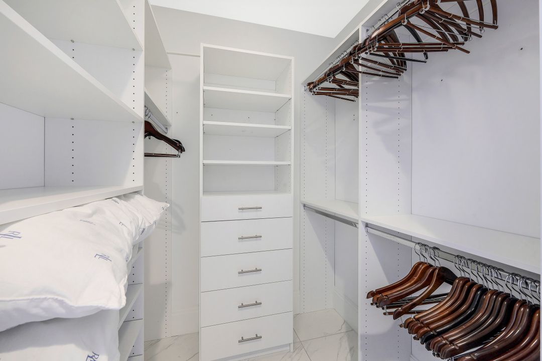 1135 3rd Ave S #303, Naples, FL 34102