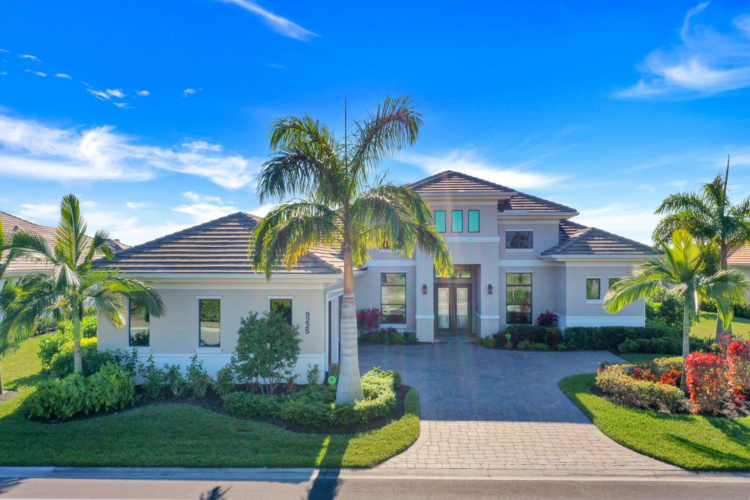 9225 Esplanade Blvd, Naples, FL 34119