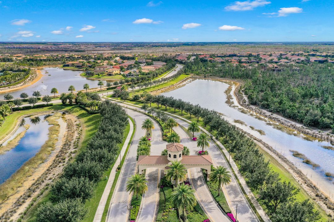 3618 Santaren Ct, Naples, FL 34119