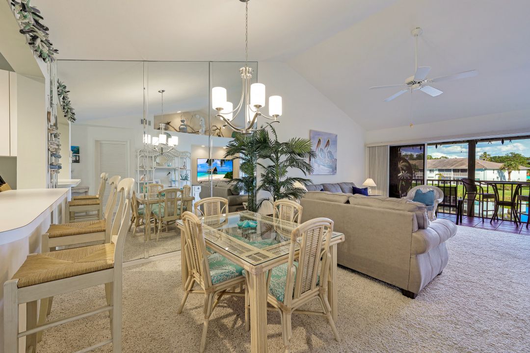 452 Belina Dr #1302, Naples, FL 34104