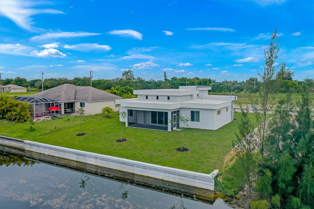 1425 SW 24th St, Cape Coral, FL 33991