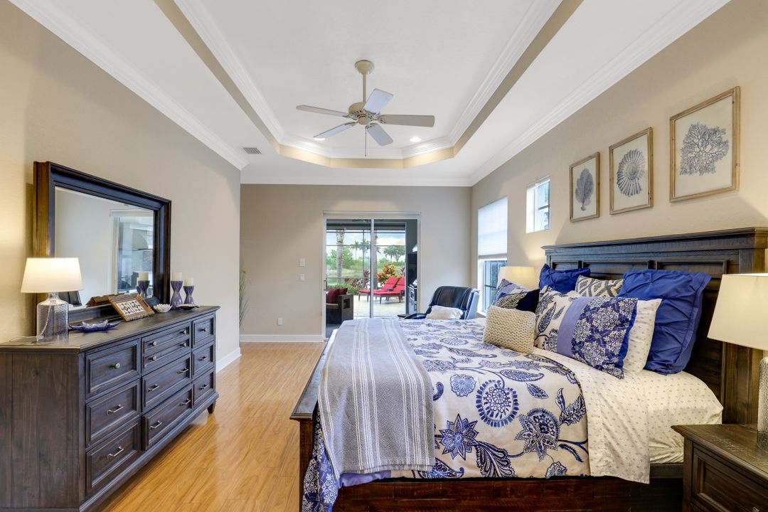 8733 Hideaway Harbor Ct, Naples, FL 34120