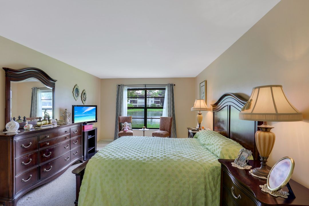 400 Misty Pines Cir #101, Naples, FL 34105