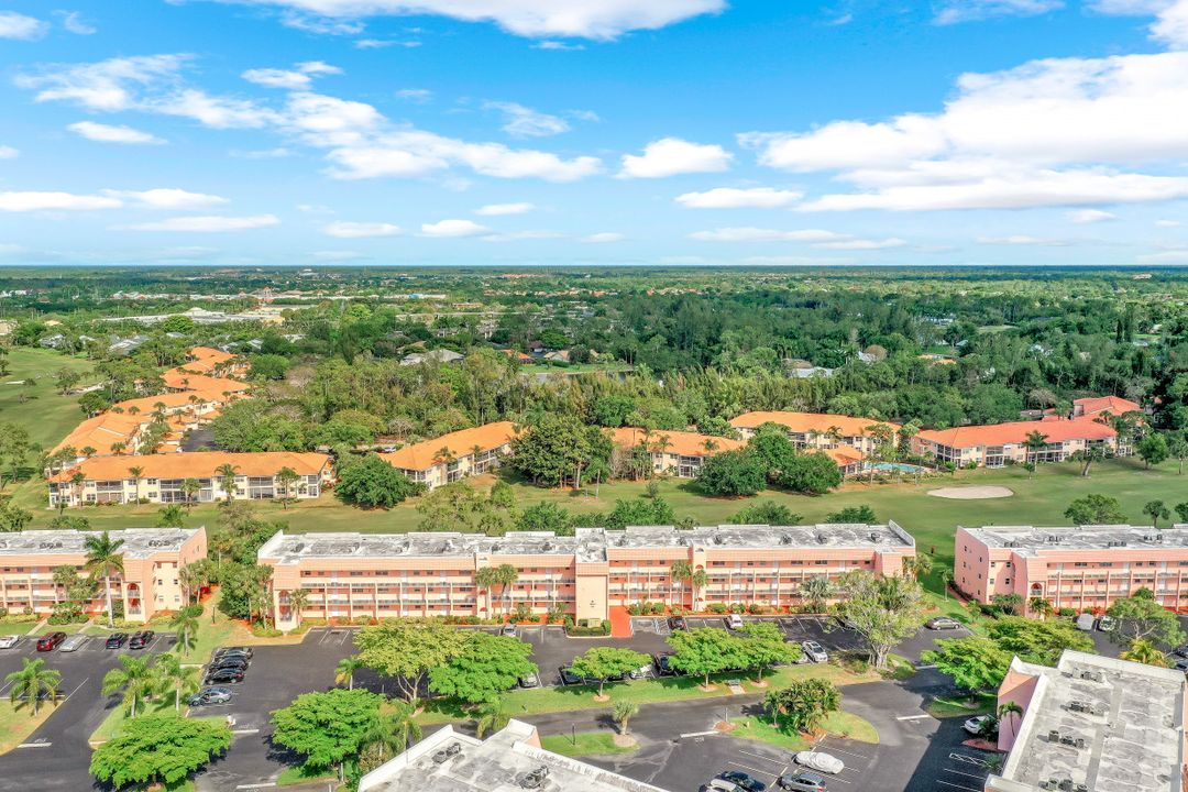 200 Turtle Lake Ct #303, Naples, FL 34105