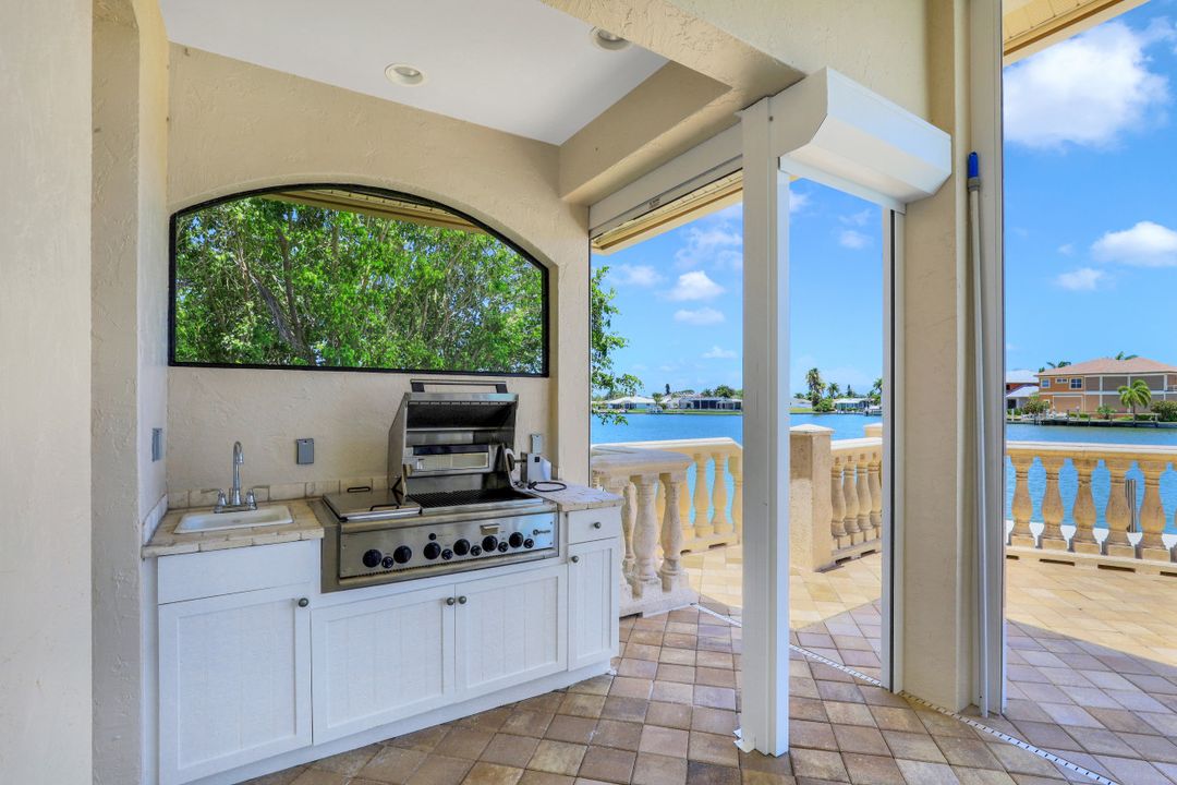 1404 Butterfield Ct, Marco Island, FL 34145