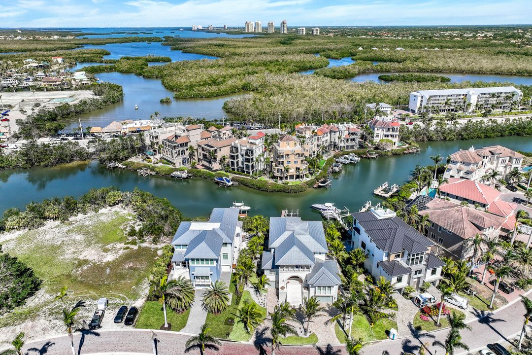 179 Topanga Dr, Bonita Springs, FL 34134