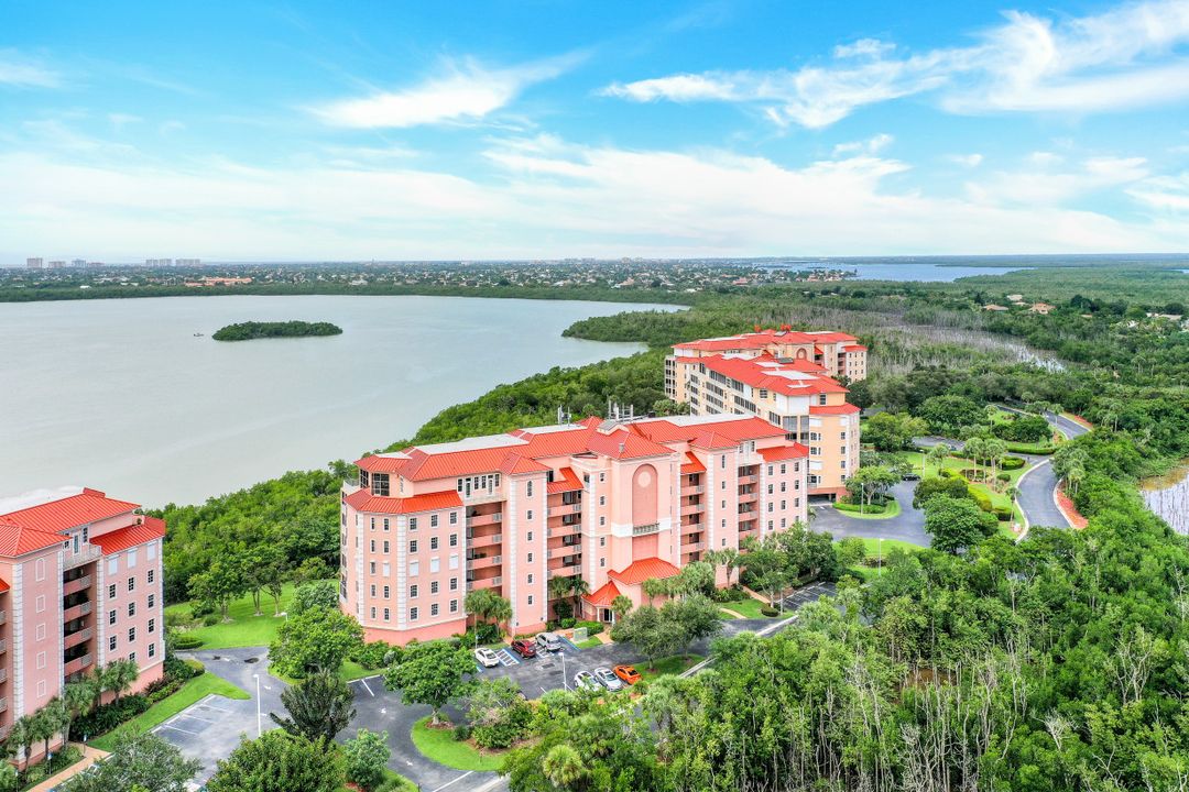 269 Vintage Bay Dr #212, Marco Island, FL 34145