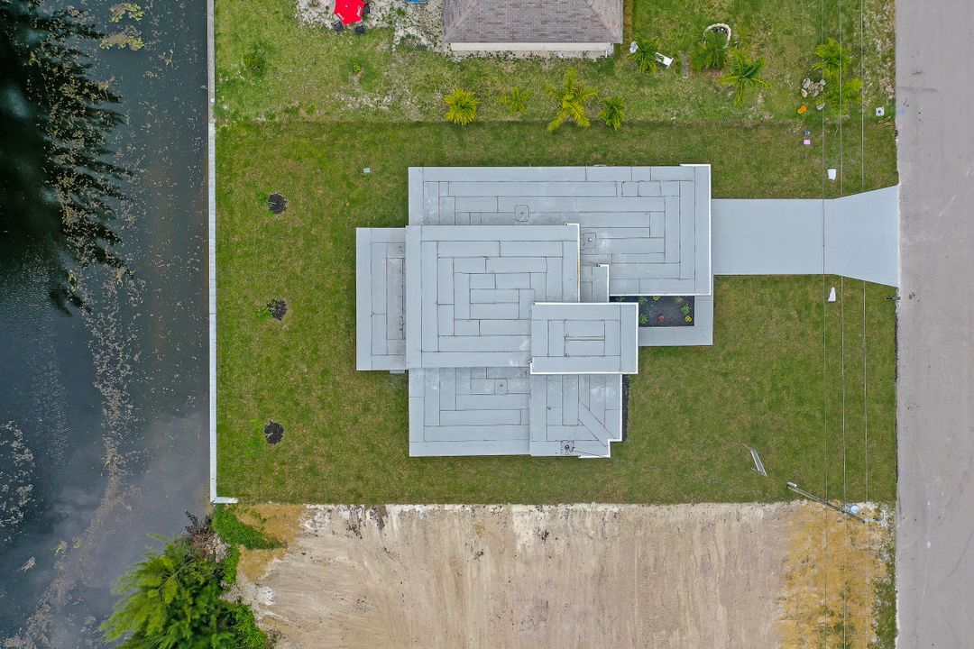 1425 SW 24th St, Cape Coral, FL 33991