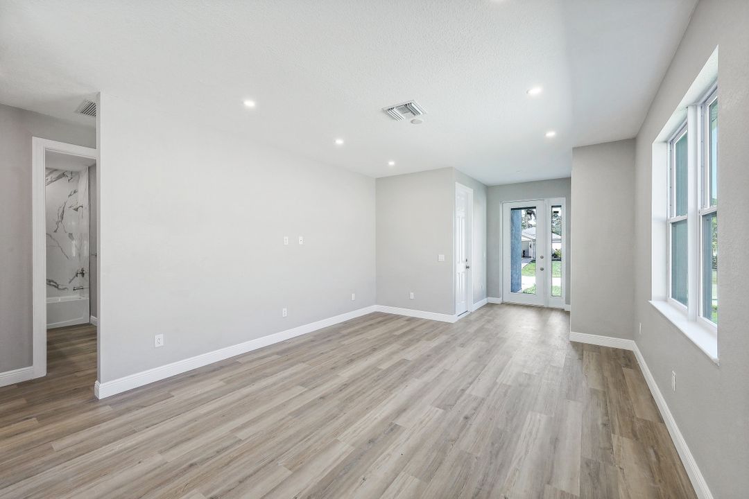 10004 Connecticut St, Bonita Springs, FL 34135