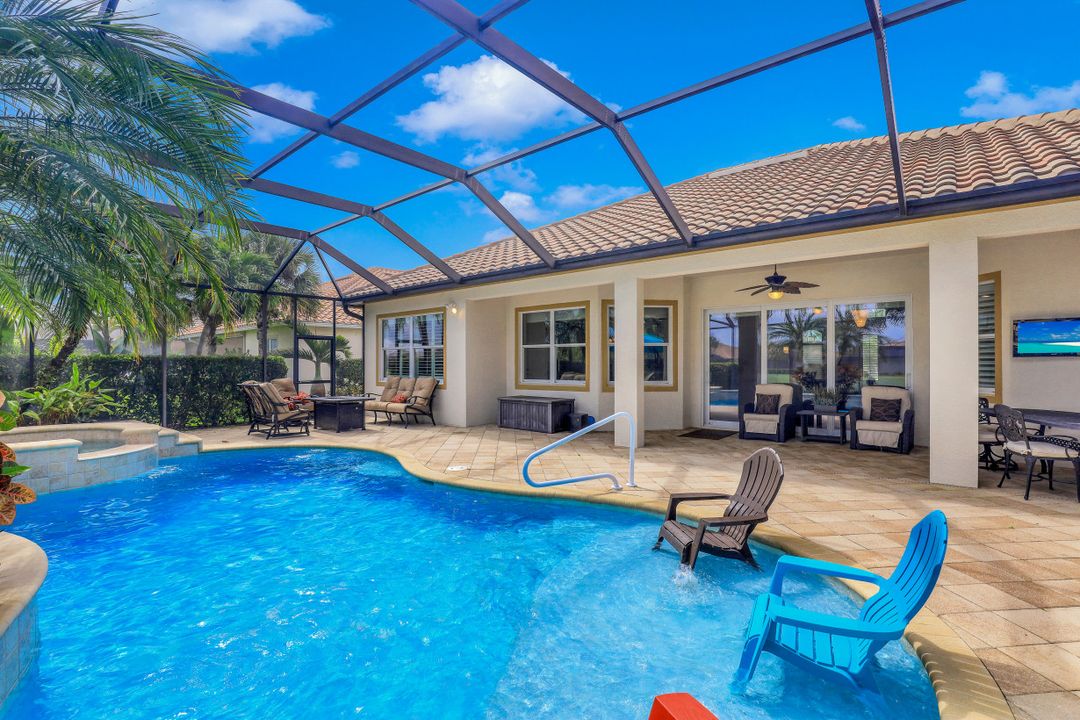 9403 Copper Rock Ct, Naples, FL 34120