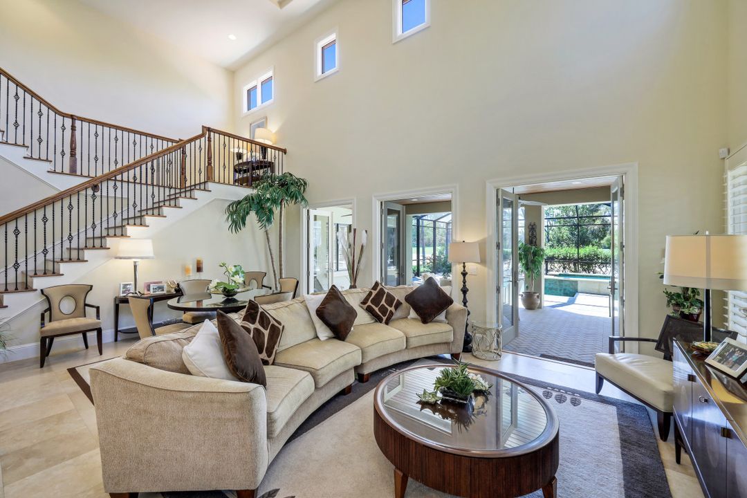 2919 Tiburon Blvd E, Naples, FL 34109