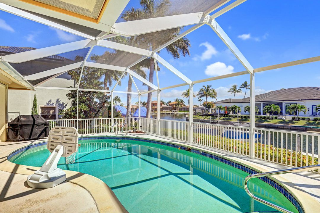 835 Saturn Ct, Marco Island, FL 34145