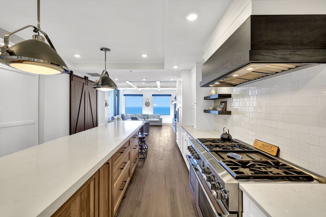 970 Cape Marco Dr #1707, Marco Island, FL 34145