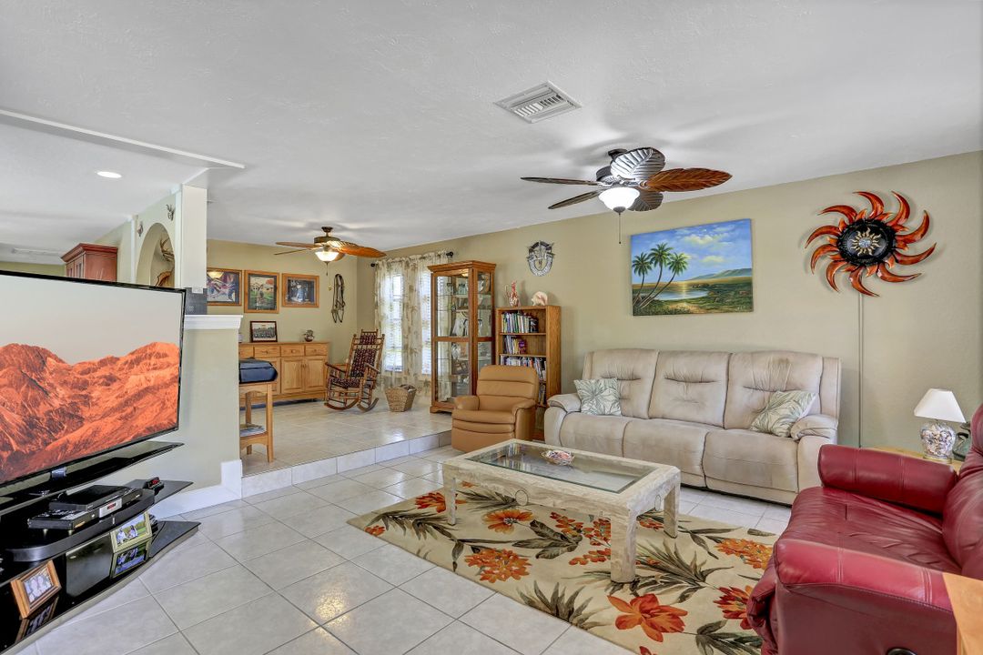 1708 Savona Pkwy, Cape Coral, FL 33904