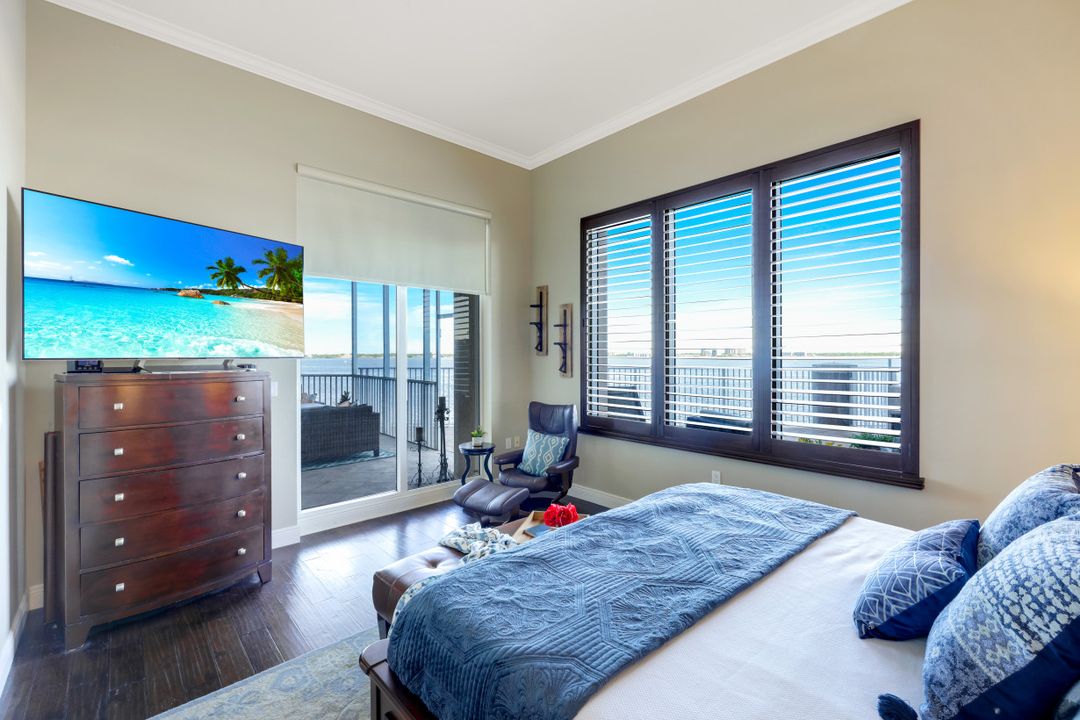 2104 W First St #301, Fort Myers, FL 33901