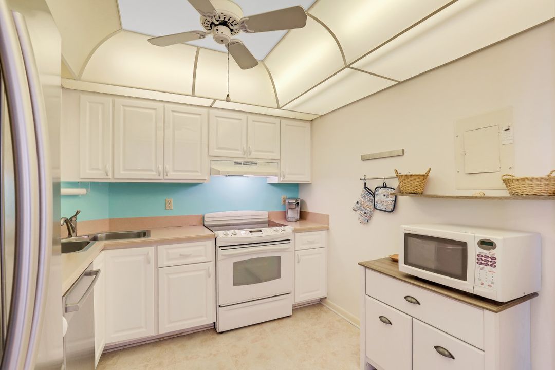 260 Seaview Ct #1910, Marco Island, FL 34145