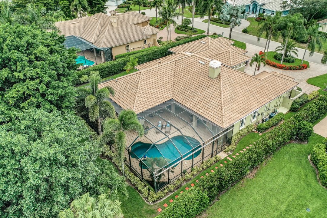 795 Brentwood Point, Naples, FL 34110