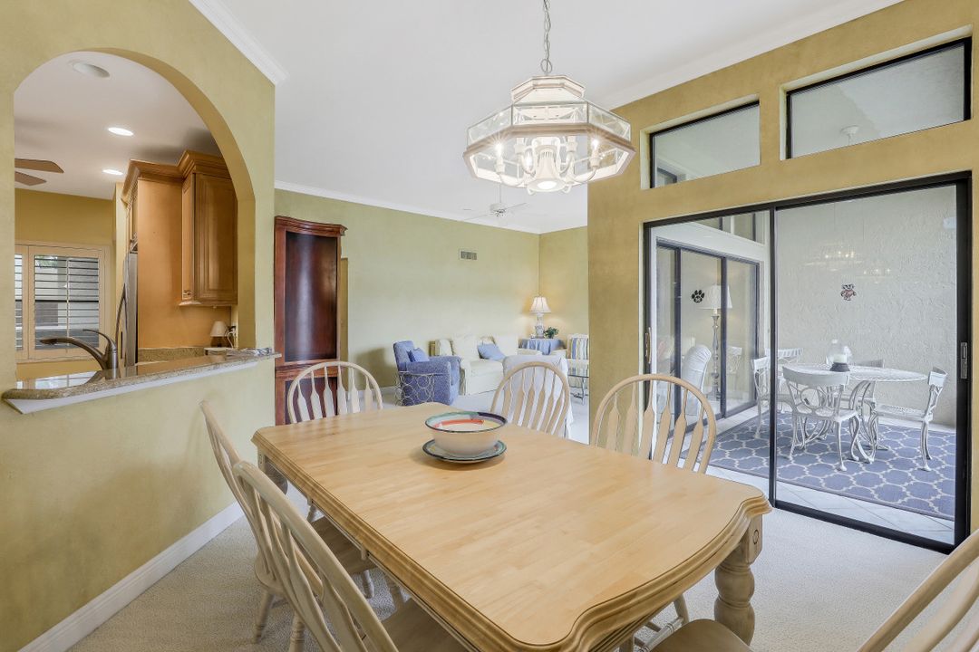 6525 Valen Way #202, Naples, FL 34108