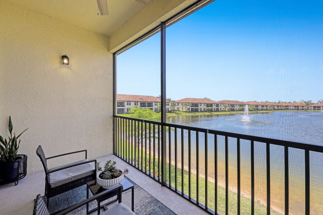 15130 Palmer Lake Cir #203, Naples, FL 34109