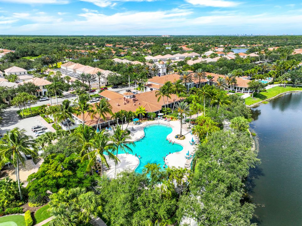 4420 Prescott Ln, Naples, FL 34119