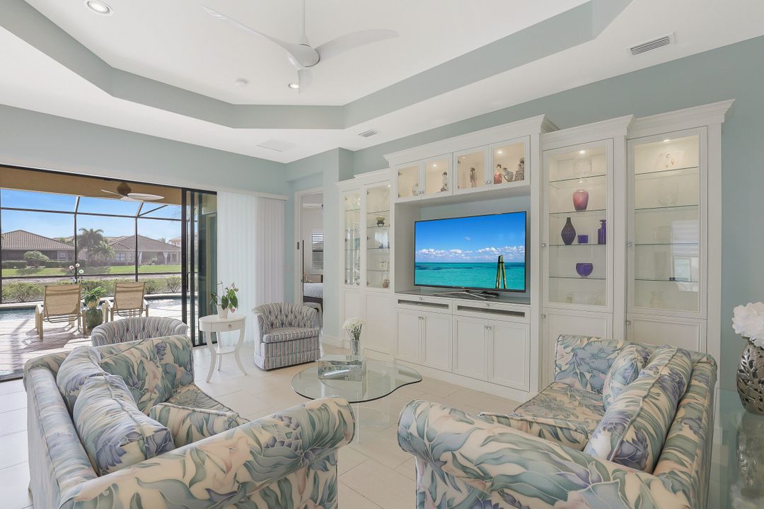 3462 Pacific Dr, Naples, FL 34119