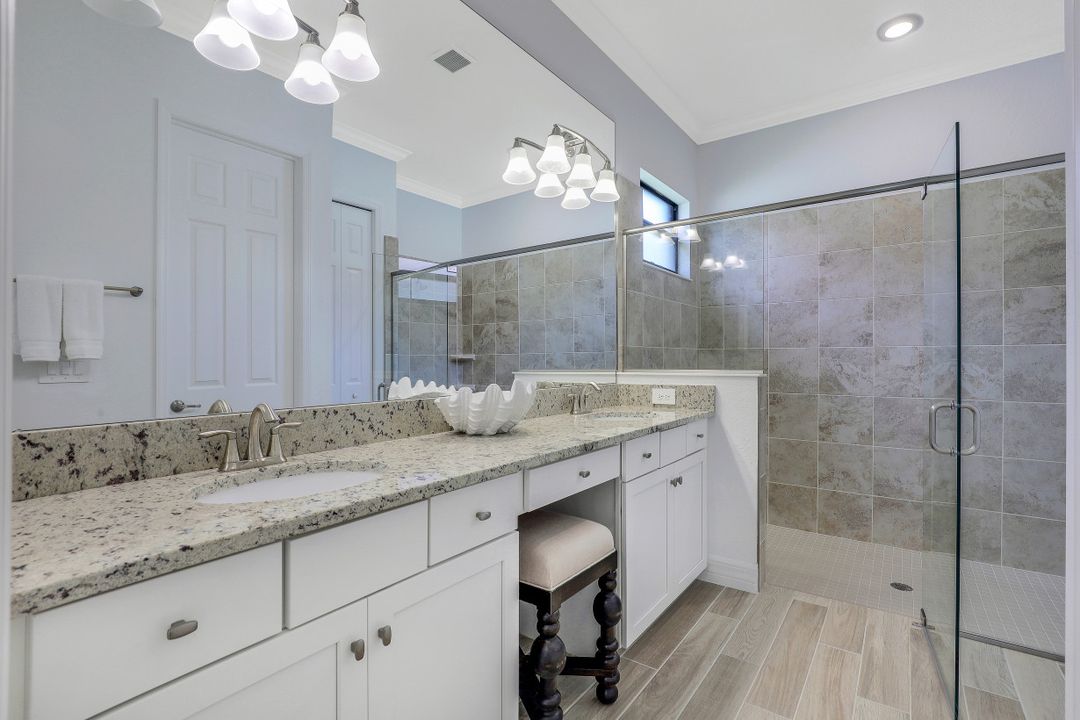 28081 Foxrock Ct, Bonita Springs, FL 34135