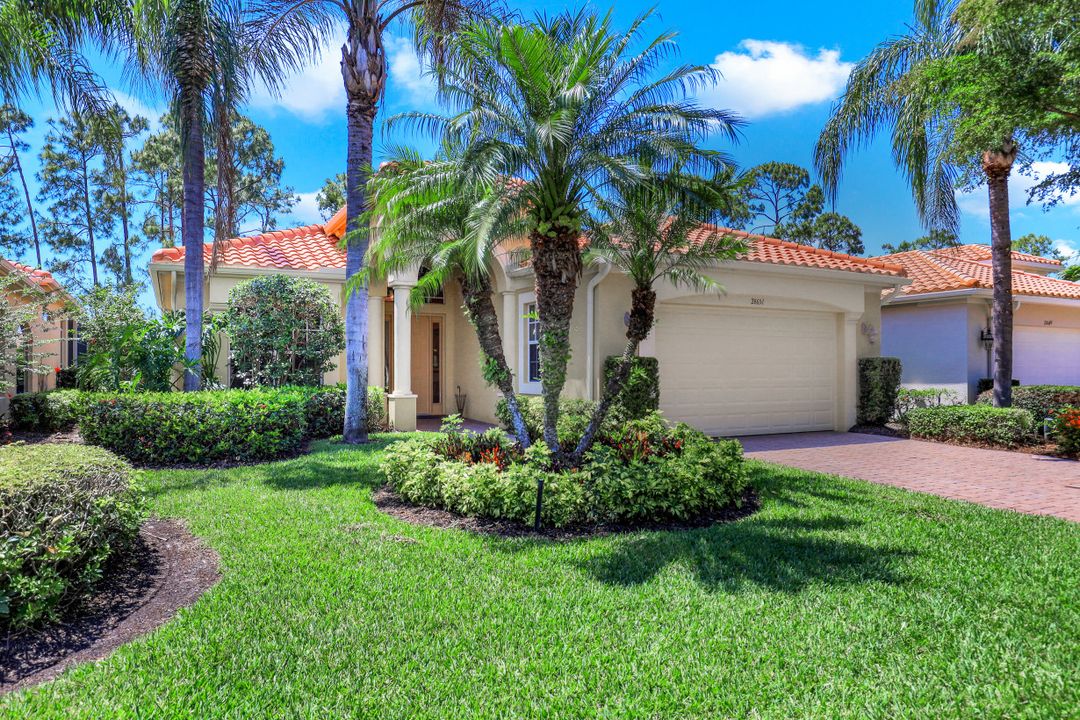 28651 Pienza Ct, Bonita Springs, FL 34135