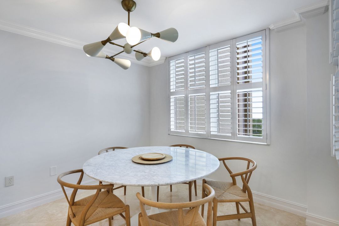 6585 Nicholas Blvd #1103, Naples, FL 34108