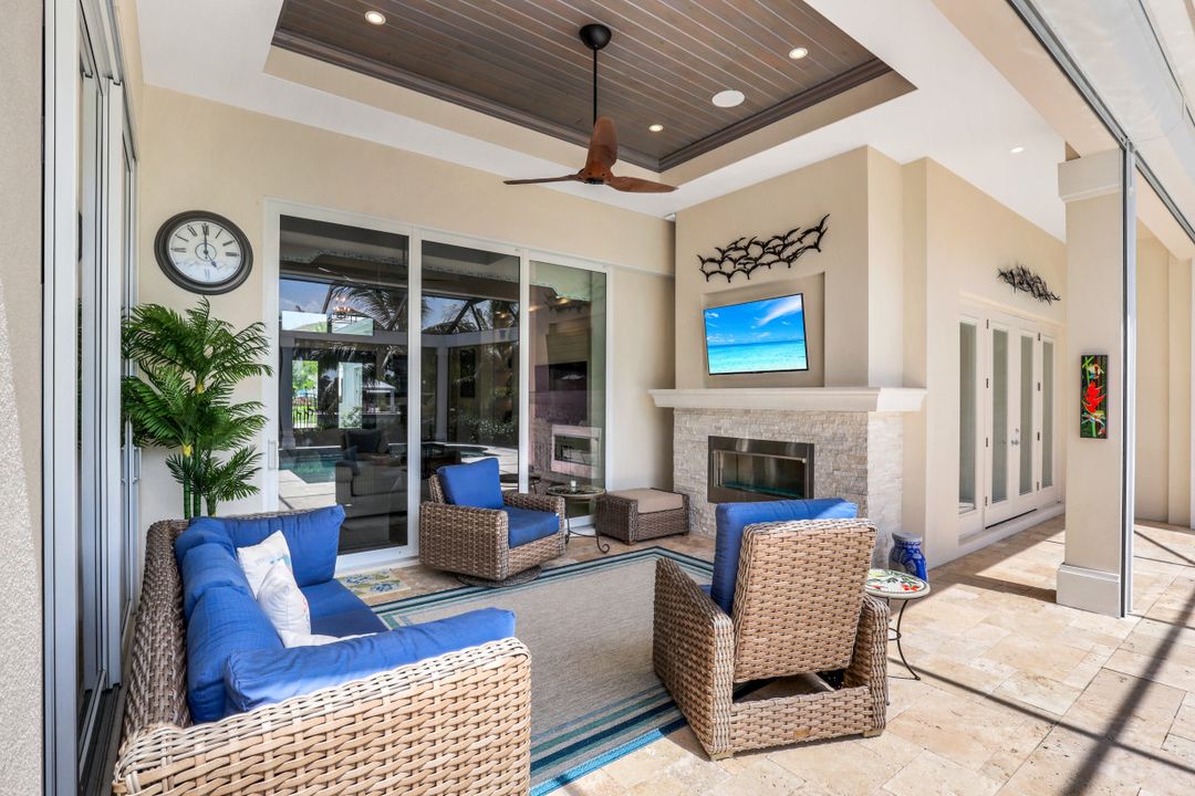 17413 Via Lugano Ct, Miromar Lakes, FL 33913