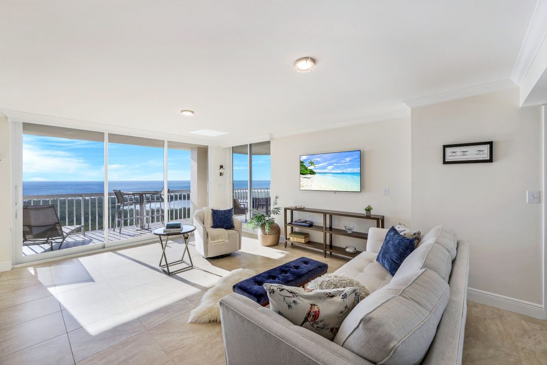 6585 Nicholas Blvd  #1803, Naples, FL 34108