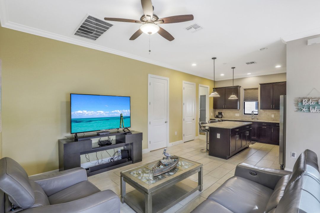 1300 Kendari Terrace, Naples, FL 34113