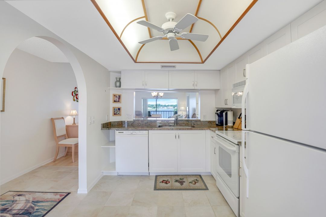 517 Mardel Dr #208, Naples, FL 34104