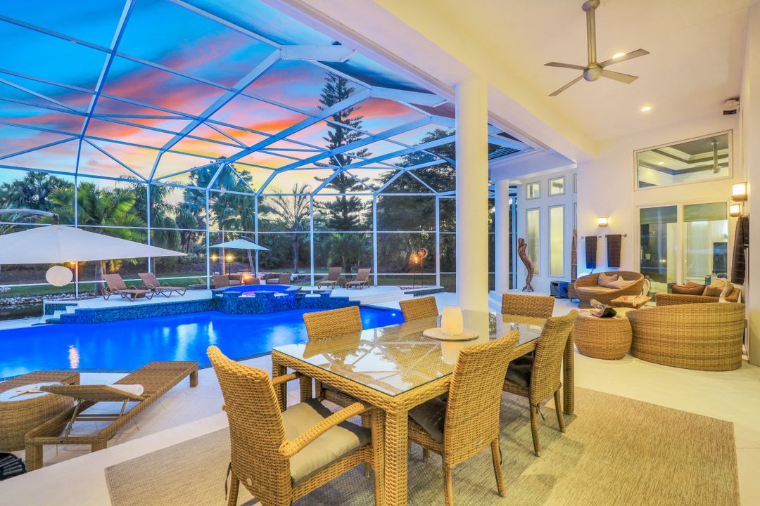 6262 Standing Oaks Ln, Naples, FL 34119