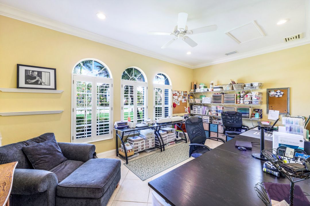 8072 Tiger Lily Dr, Naples, FL 34113