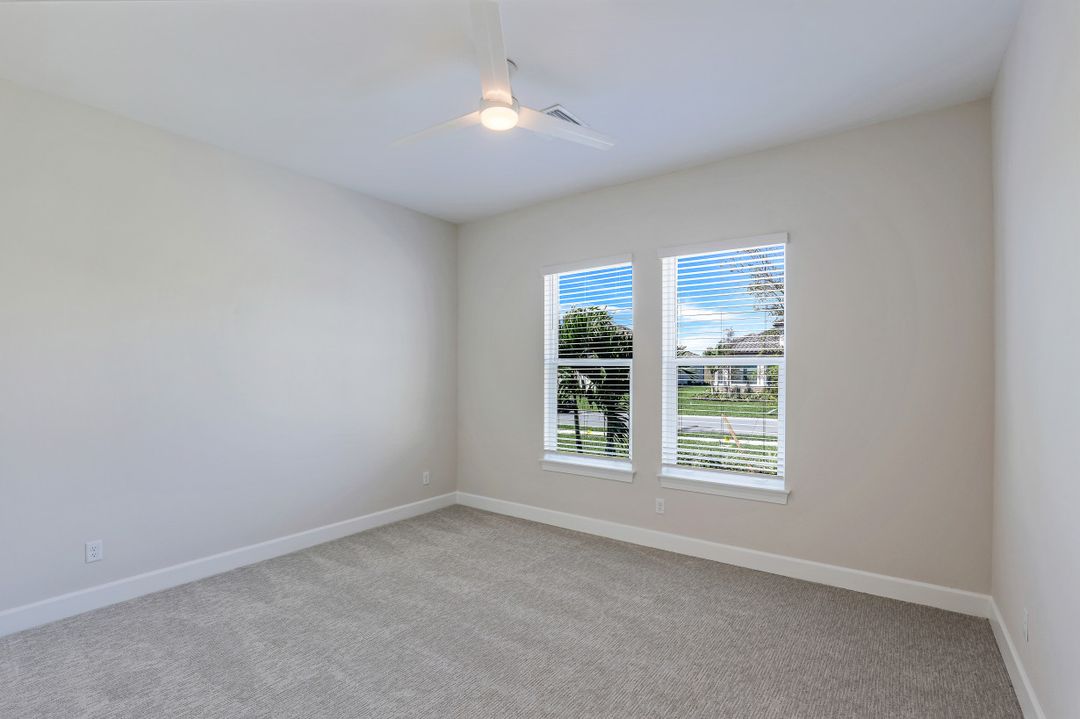 17497 Aquila Ct, Fort Myers, FL 33913