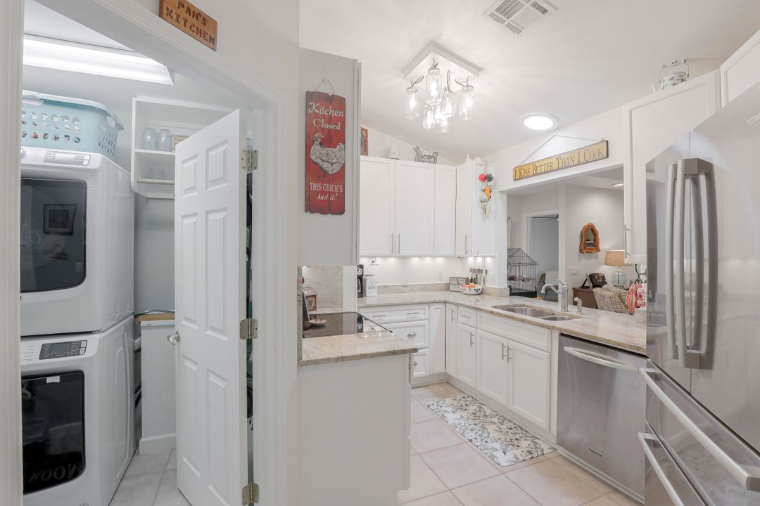 27150 Richview Ct, Bonita Springs, FL 34135