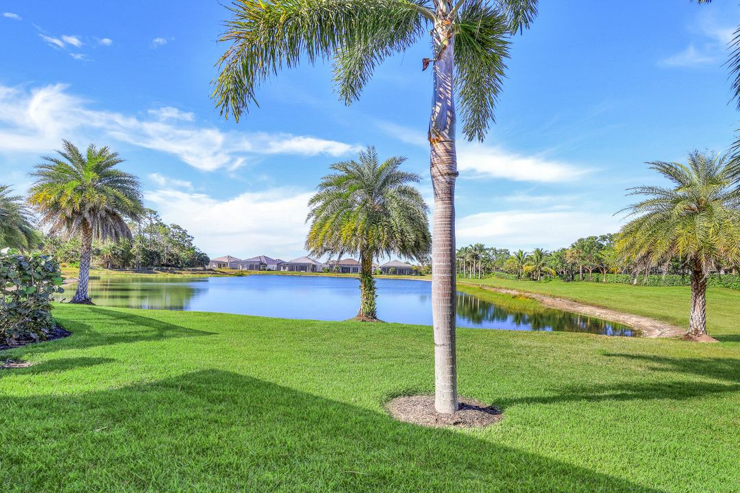 14167 Nautica Ct, Naples, FL 34114