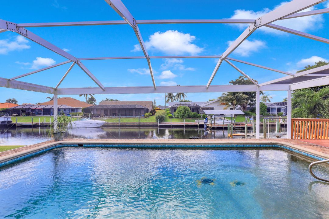 5228 SW 11th Pl, Cape Coral, FL 33914