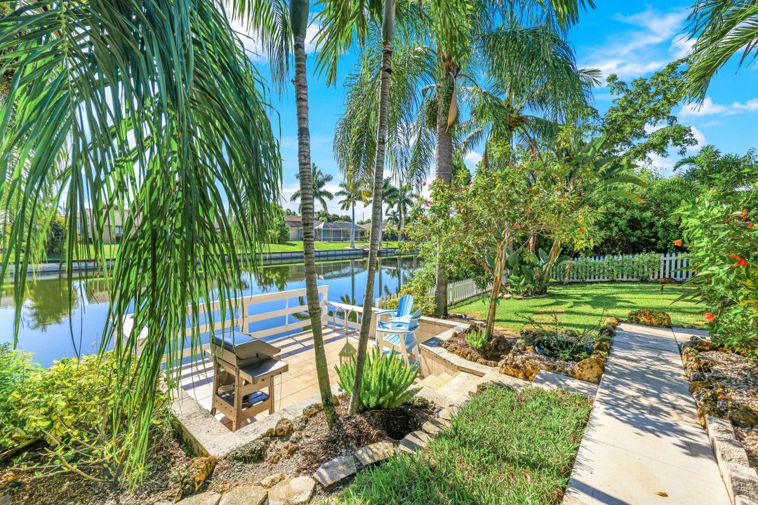 127 SE 15th Ave, Cape Coral, FL 33990