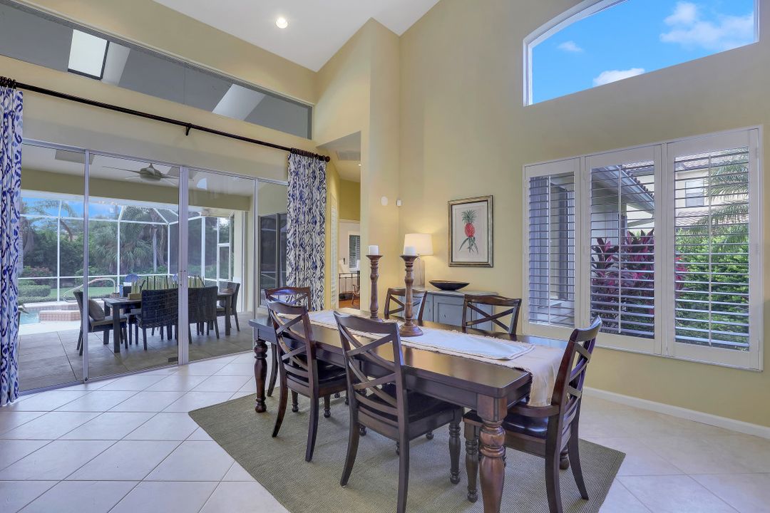 9245 The Ln, Naples, FL 34109