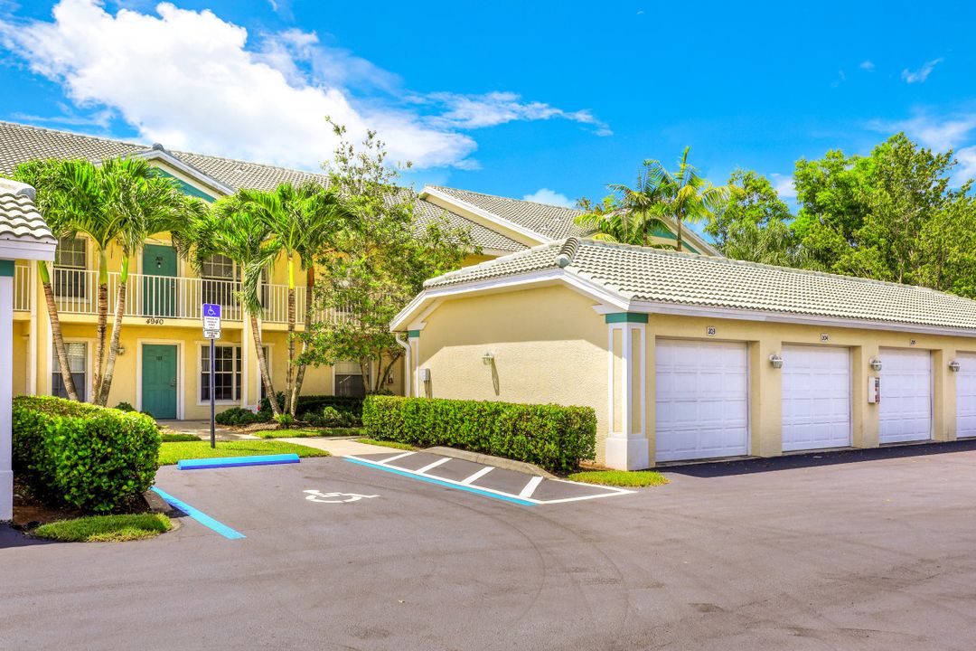 4940 Cougar Ct S #101, Naples, FL 34109