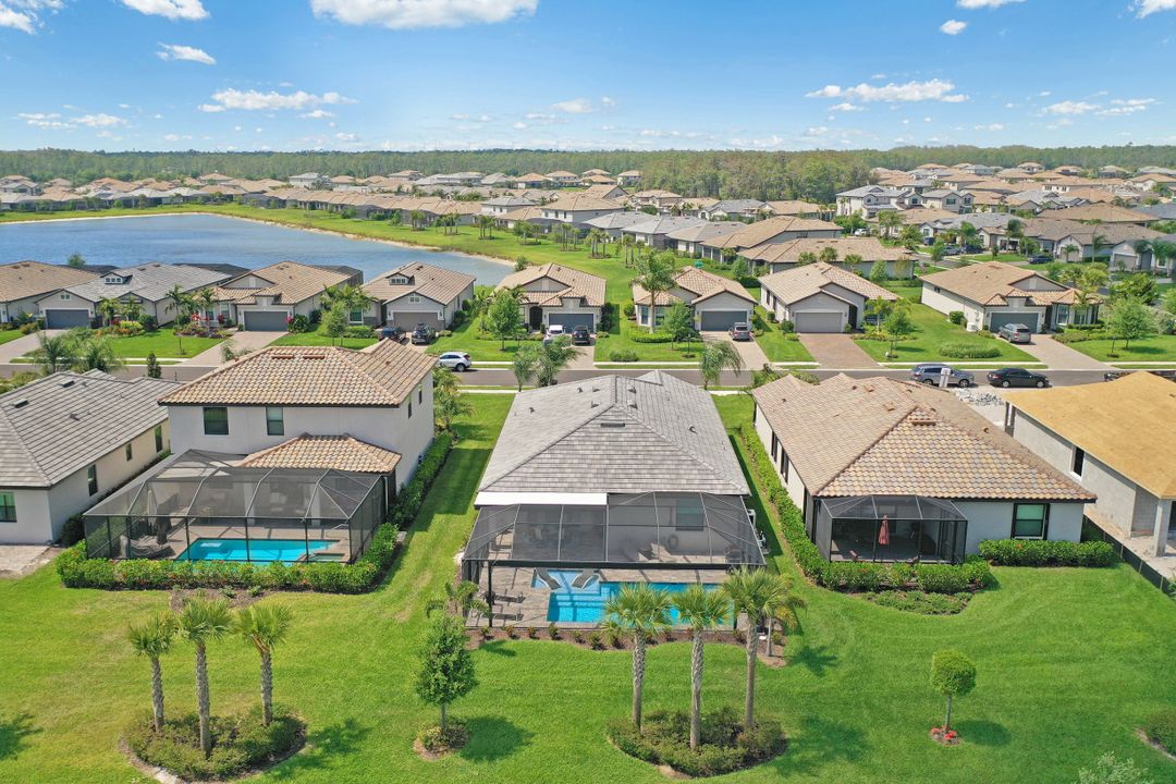 19813 Bittersweet Ln, Estero, FL 33928