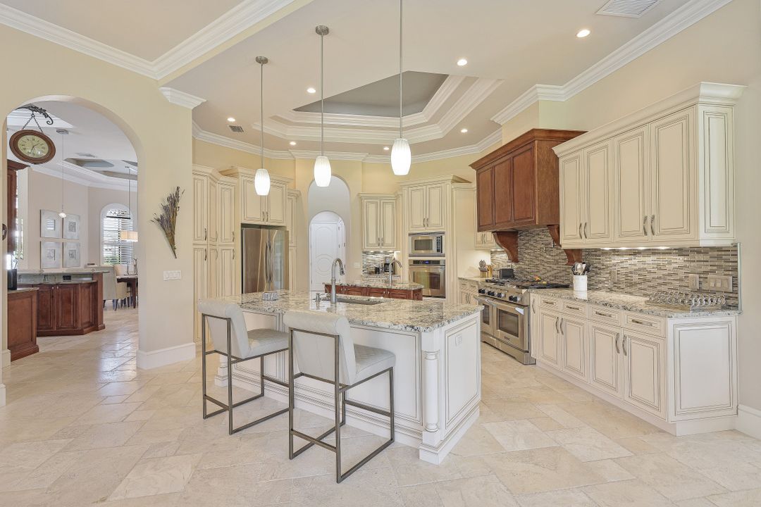 9360 Vittoria Ct, Fort Myers, FL 33912