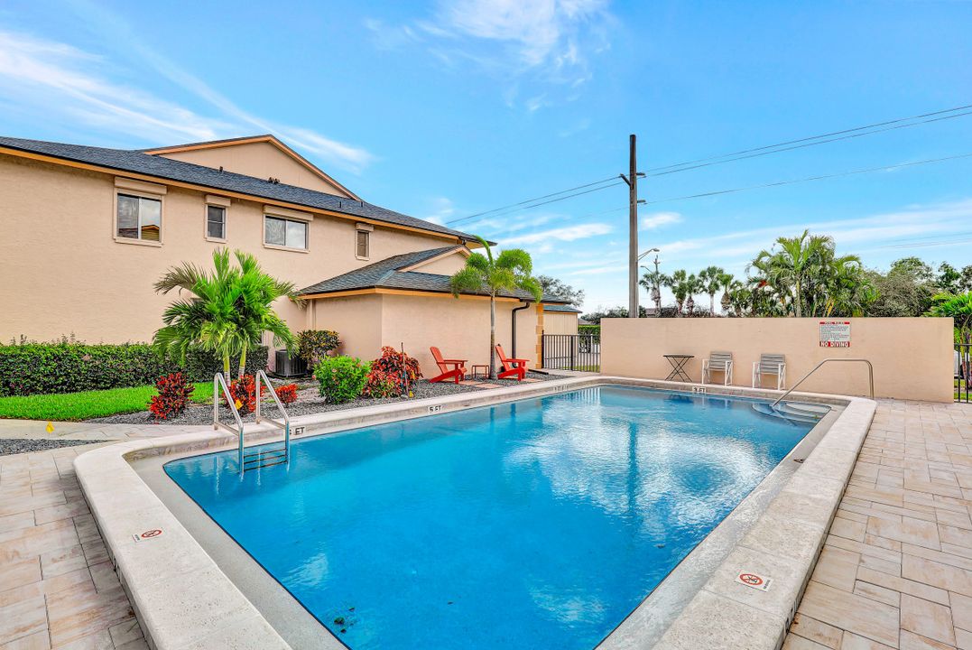 1519 Cape Coral Pkwy W #5, Cape Coral, FL 33914