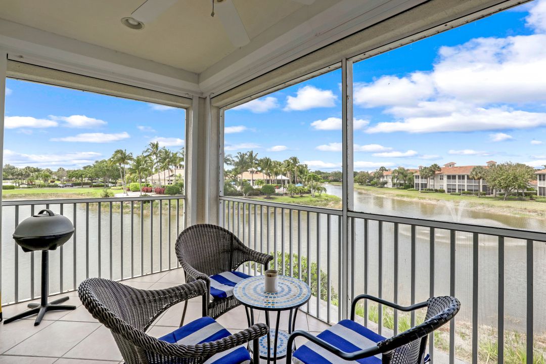 3062 Driftwood Way #4302, Naples, FL 34109