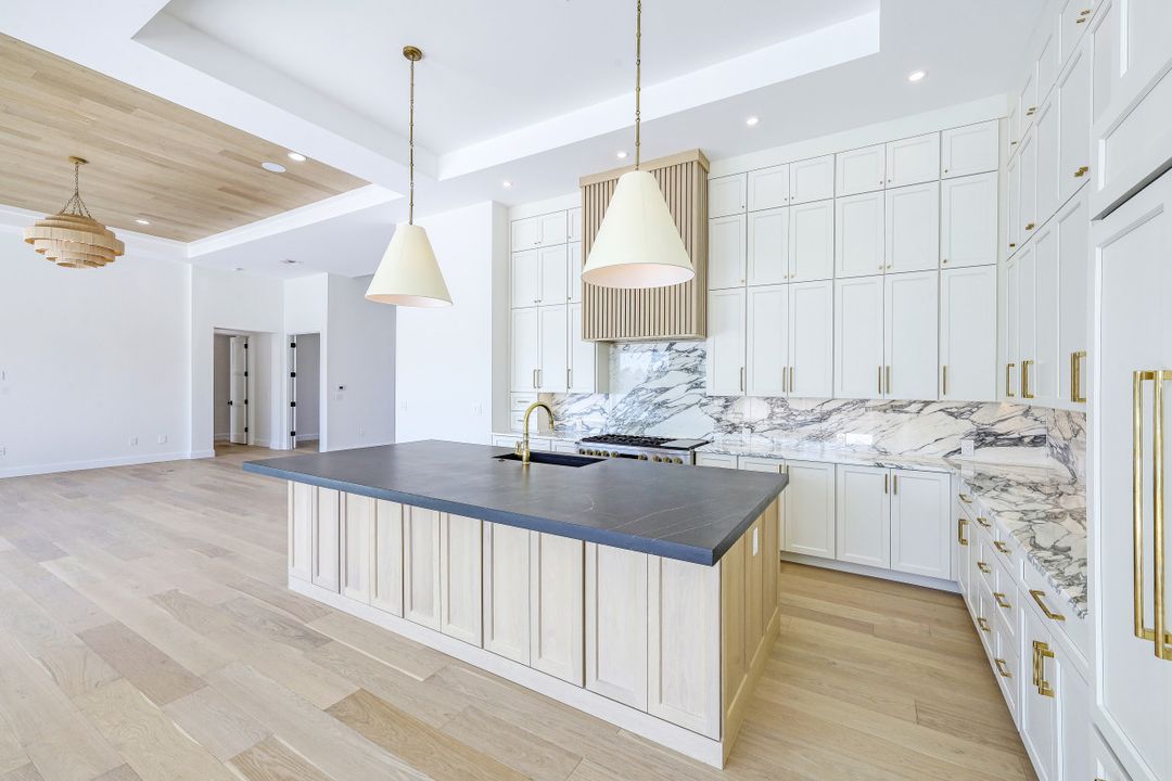 1857 Woodbine Ct, Marco Island, FL 34145