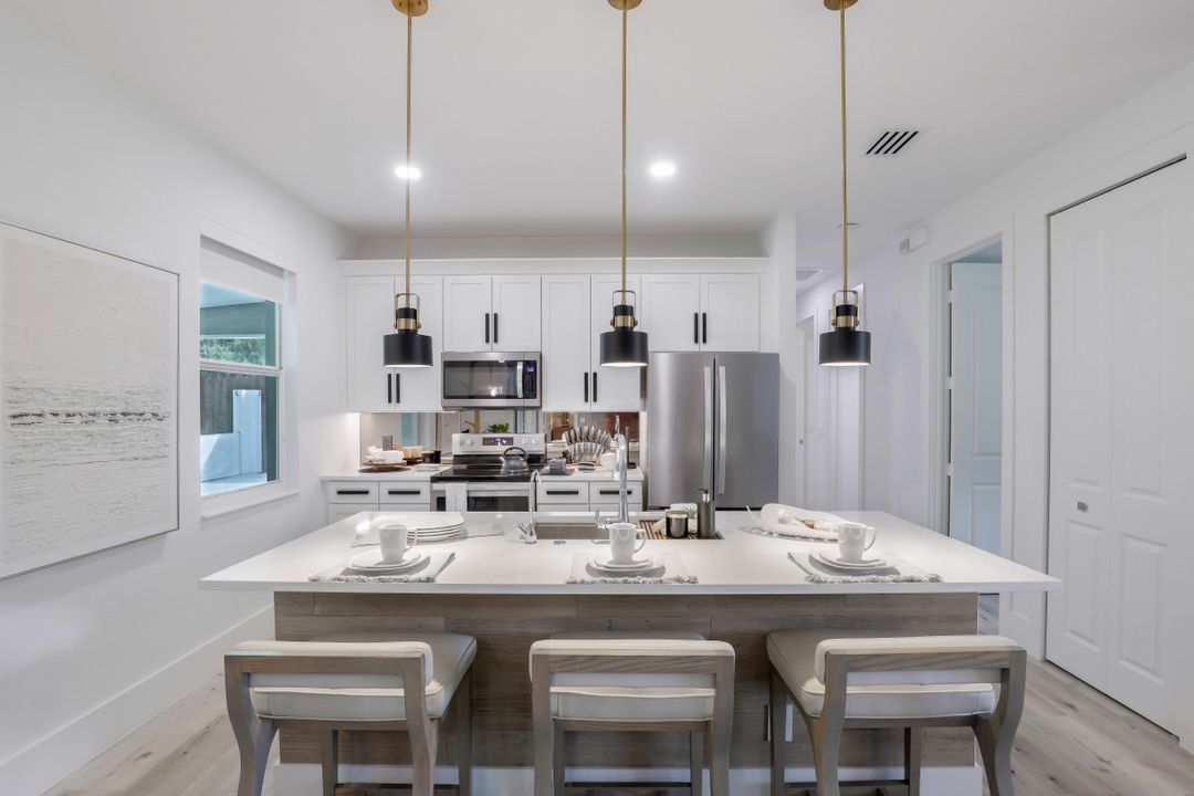 5995 Lancewood Way, Naples, FL 34116