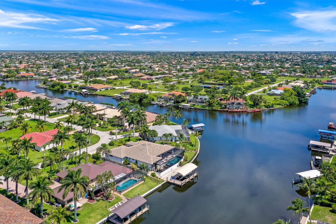 5405 SW 17th Ave, Cape Coral, FL 33914