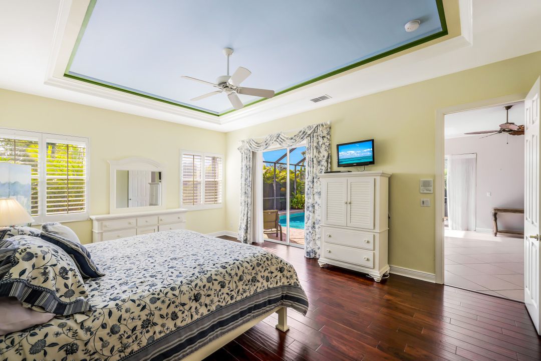 5965 Paradise Cir, Naples, FL 34110