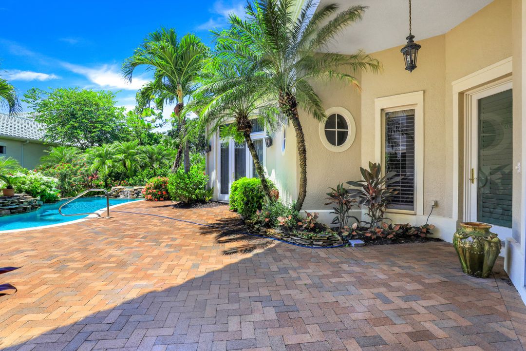 26384 Augusta Creek Ct, Bonita Springs, FL 34134